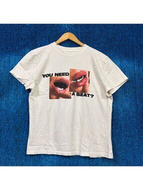 Billie Eilish You Need A Seat Beige T-Shirt Size Medium